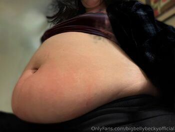 Becky / bbbofficial nude photo #30