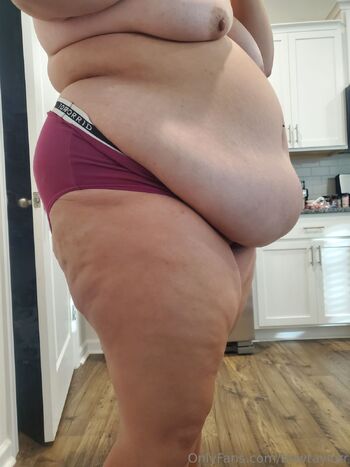 Taylo / bbwtaylorr nude photo #2
