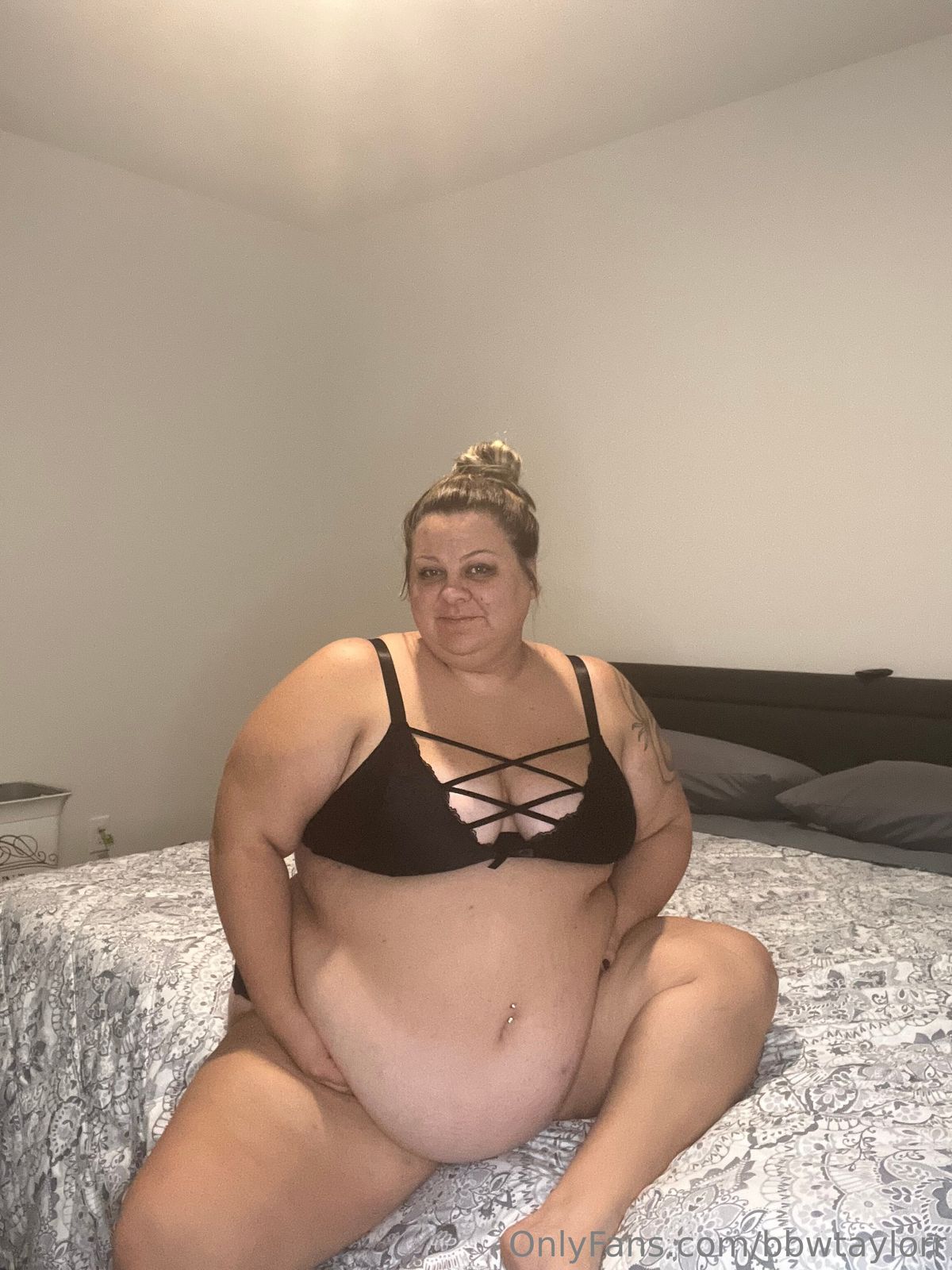 Taylo / bbwtaylorr nude photo #6