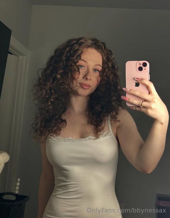 Nessa / bbynessax nude photo #1