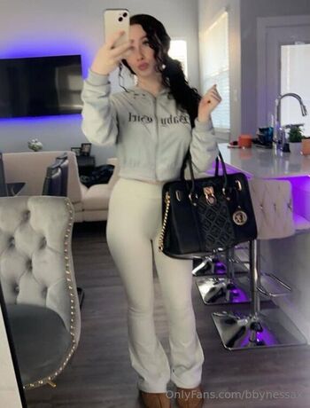 Nessa / bbynessax nude photo #9