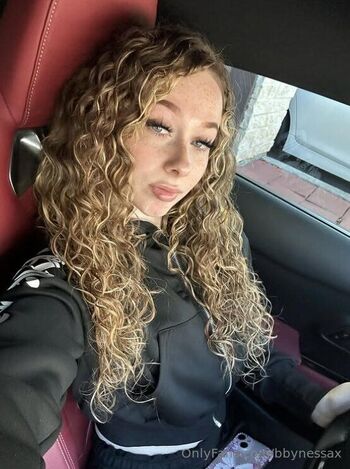 Nessa / bbynessax nude photo #19