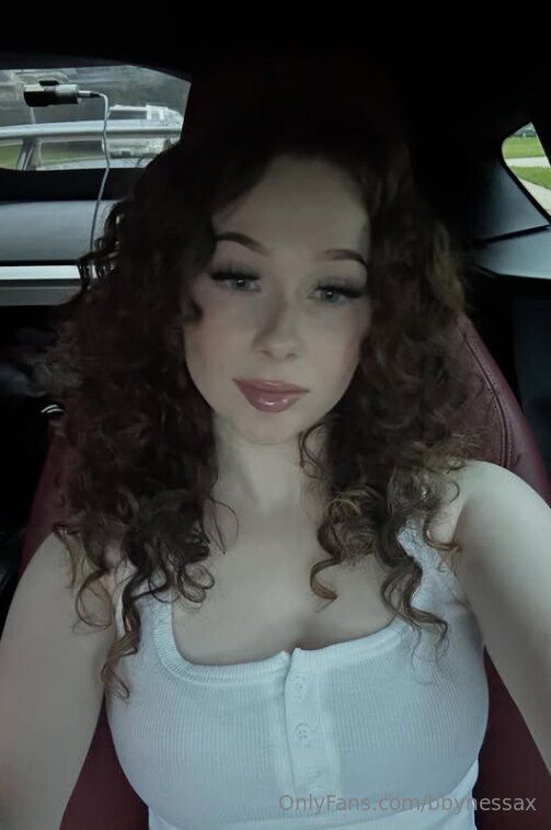 Nessa / bbynessax nude photo #33