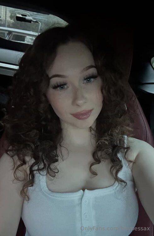 Nessa / bbynessax nude photo #34