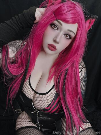 Bbyrik / bbyrikufree nude photo #1