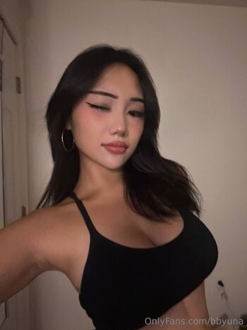Yun / bbyuna nude photo #19