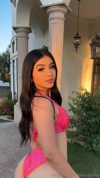 Ayele / bbyy.ayelen nude photo #16