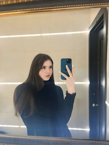 Ｇｏｖｅｒｎｅｓｓ Ｒｏｘｙ / bdsmmistressroxy nude photo #5