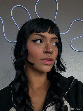 Bee / be-rave / be.ravee / be_riah nude photo #10