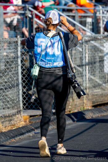 Brown Eyed Temptress / be.temptress nude photo #24