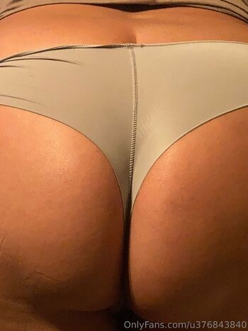 Beatri / beabeatrix nude photo #9