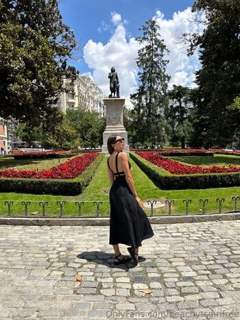 Agos TS ONLIN / beachytsgirlfree nude photo #11