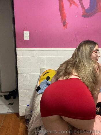 Tubebita / bebediablita nude photo #3