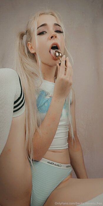 𝔹𝕖𝕔𝕜𝕪 𝕊𝕒𝕧𝕒𝕘𝕖 / becky.savage.free nude photo #10