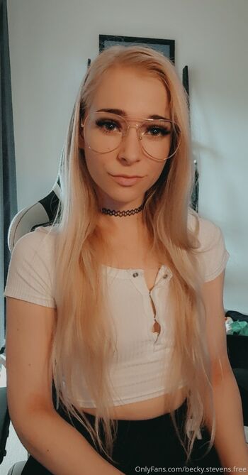 𝔹𝕖𝕔𝕜𝕪 𝕊𝕒𝕧𝕒𝕘𝕖 / becky.savage.free nude photo #31