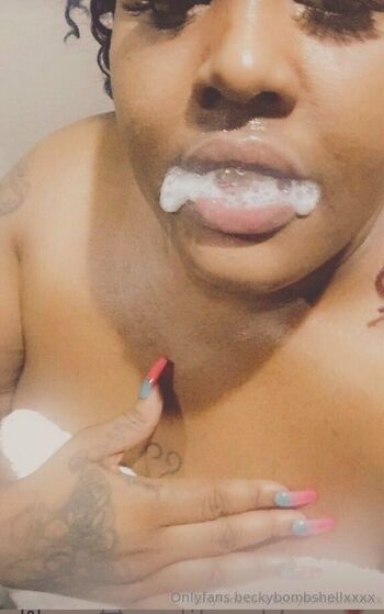 Beckybombshel / becky_bombshell nude photo #10