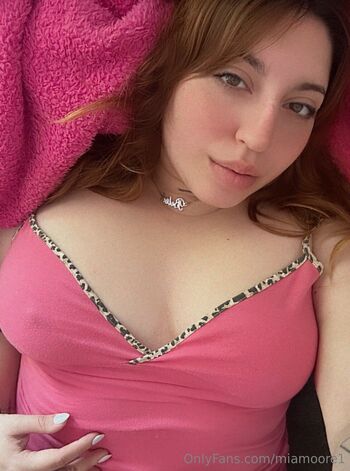 Belu / beelufree nude photo #8