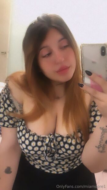 Belu / beelufree nude photo #22