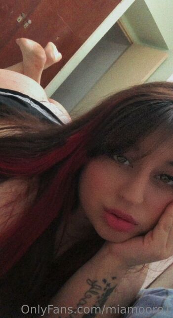 Belu / beelufree nude photo #31