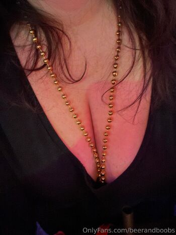 victori / beerandboobs / boobsandbeer_ nude photo #24