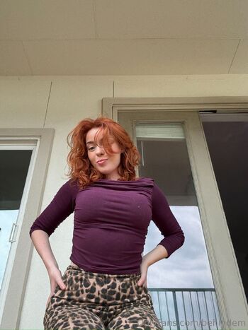 Emily Wad / behindem / loudemily / loudemilyy / louddemily nude photo #11