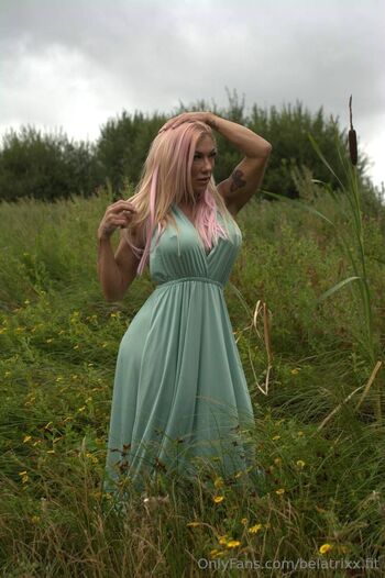 Belatri / belatrixx.fit nude photo #8