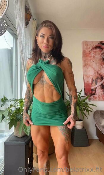 Belatri / belatrixx.fit nude photo #31