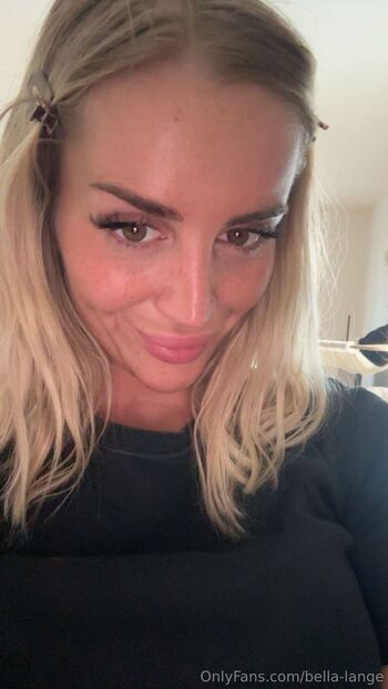 Bella Lang / bella-lange nude photo #1