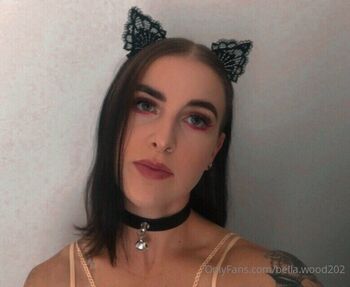 Bella / bella.wood202 / bellawoodgames nude photo #6