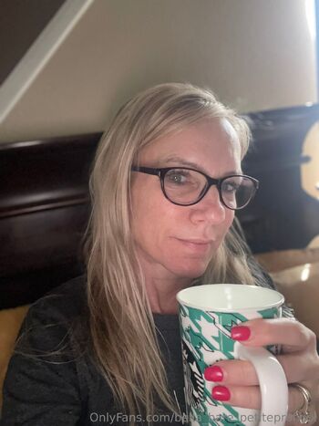 Bella Bar / bella_bare_petiteprofxxx nude photo #16