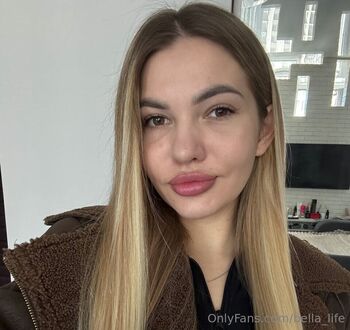 Bell / bella_life nude photo #3