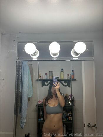 Bella Blosso / bellablossom313 nude photo #3