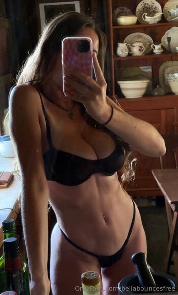 Bella Summer / bellabouncesfree nude photo #31