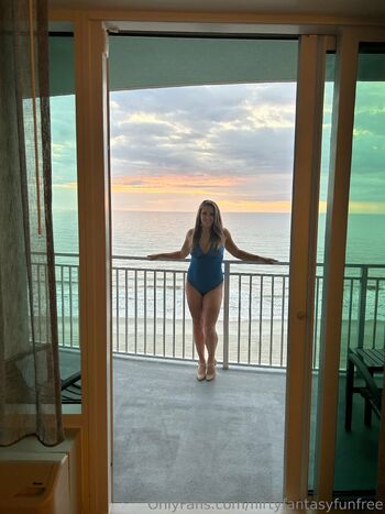 Bella Brook / bellabrooksnextdoor nude photo #23