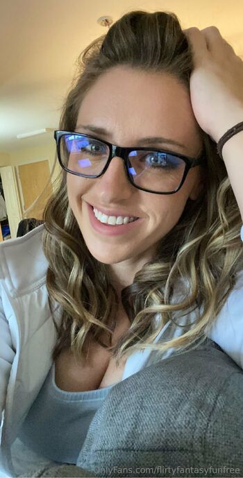 Bella Brook / bellabrooksnextdoor nude photo #28