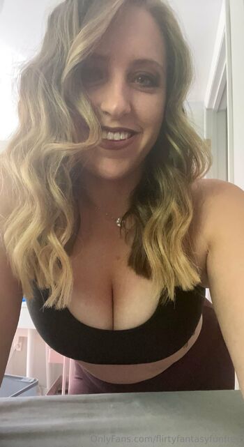 Bella Brook / bellabrooksnextdoor nude photo #29