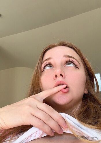 Bella Bums / bellabumzy nude photo #11