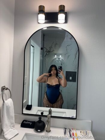 Bell / bellabundabaefree nude photo #5