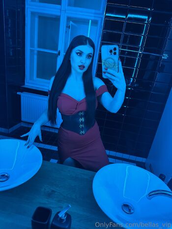 𝓖𝓸𝓭𝓭𝓮𝓼𝓼 𝓑𝓮𝓵𝓵𝓪 𝓯𝓸𝔂𝓮𝓻 / belladiablo_foyer nude photo #9