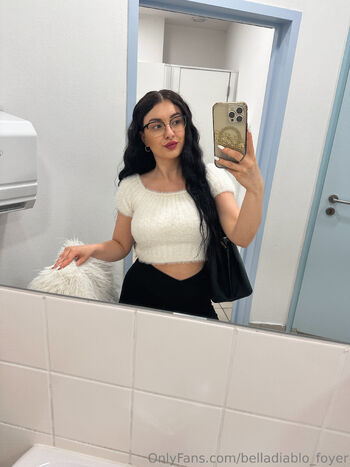 𝓖𝓸𝓭𝓭𝓮𝓼𝓼 𝓑𝓮𝓵𝓵𝓪 𝓯𝓸𝔂𝓮𝓻 / belladiablo_foyer nude photo #11