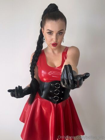 𝓖𝓸𝓭𝓭𝓮𝓼𝓼 𝓑𝓮𝓵𝓵𝓪 𝓯𝓸𝔂𝓮𝓻 / belladiablo_foyer nude photo #25