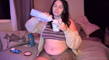 Bella / bellagirlsbellyfree / bellagirlsbelly nude photo #7