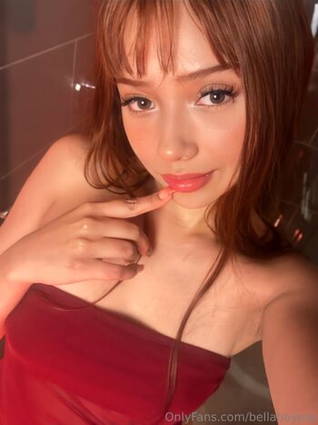 Bella / bellahayess nude photo #11