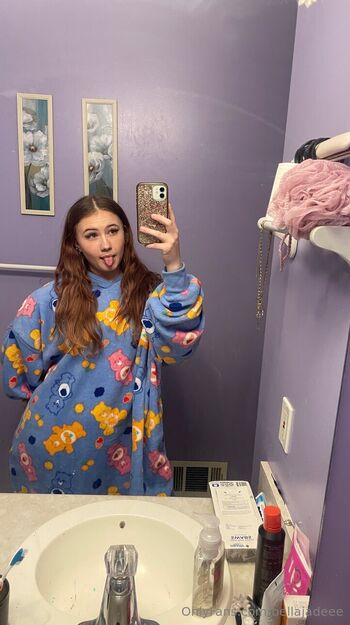 Bella Jad / bellajadeee nude photo #27