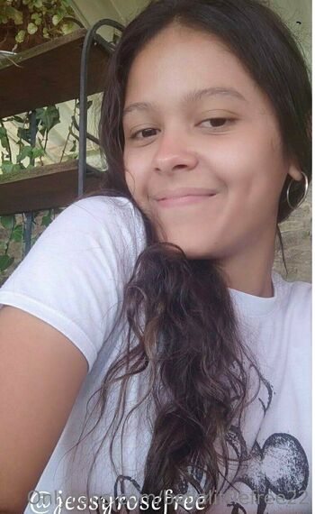 Little Bella / bellalittlefree22 nude photo #16