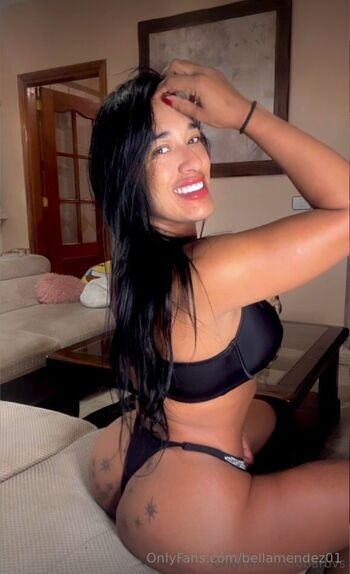 Isabella Mende / bellamendez01 nude photo #2