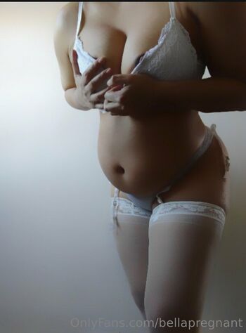 Bella / bellapregnant nude photo #9