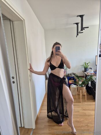 Bell / bellareved nude photo #3