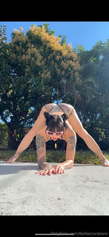 Bell / bellaridesx / bellascorpionx nude photo #16