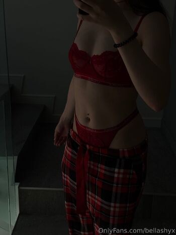 Bell / bellashyx nude photo #15